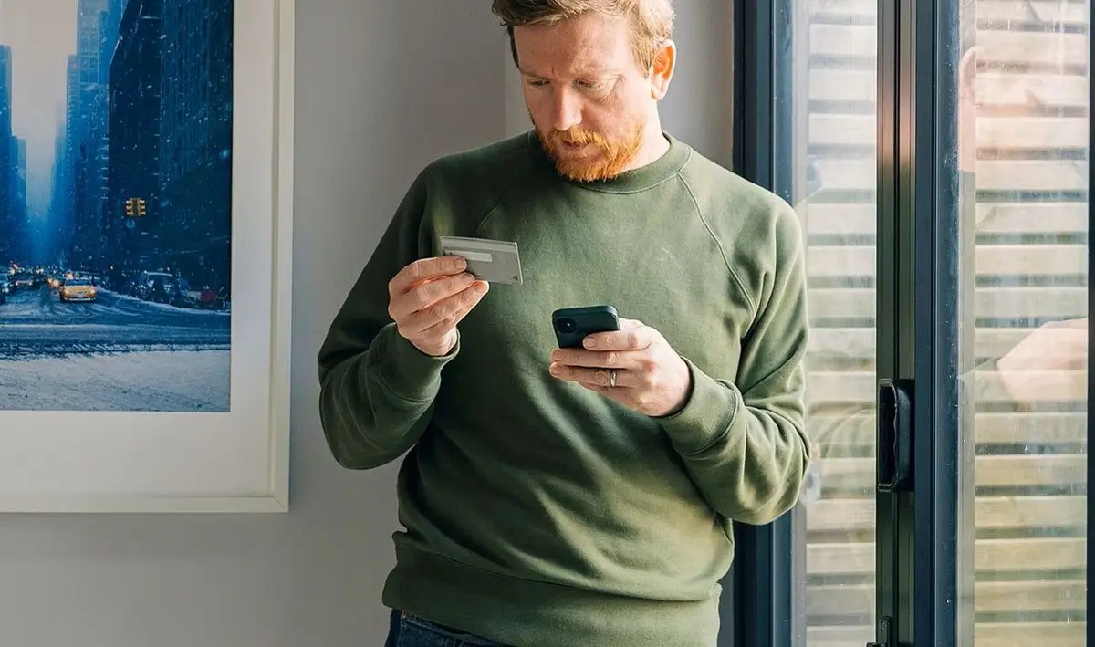 how to change Capital One card design